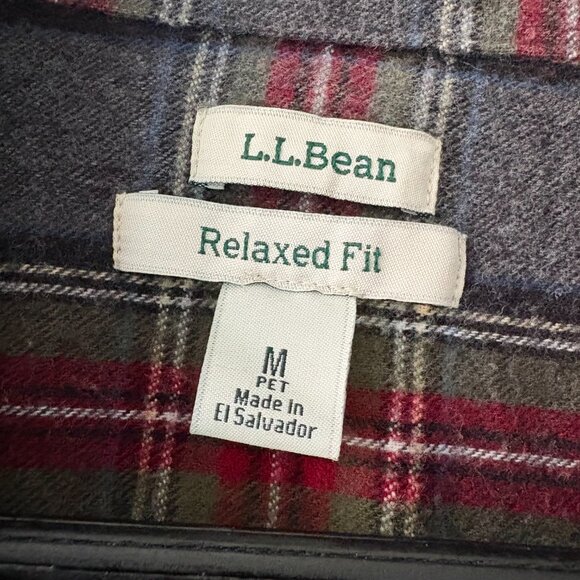 L.L. Bean relaxed fit plaid flannel gorpcore outdoor shirt women's petite medium - Picture 2 of 4